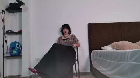 Snapshot of raven_oa chatting on 04.01.26 online show from 04.01.26