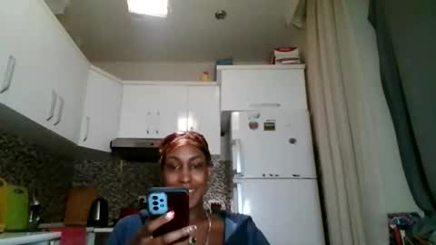 Snapshot of ravenbby chatting on 04.23.26 ravenbby online show from 04.23.26