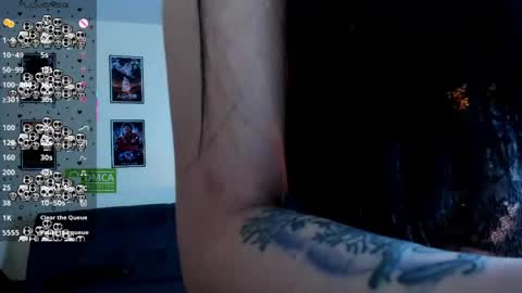 ravenelle_ online show from 05.23.26