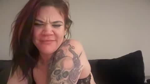 Snapshot of ravenrayyy chatting on 01.17.26 Raven Ray online show from 01.17.26