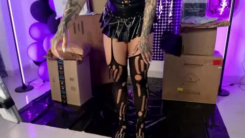 Raven Witch online show from 04.30.26