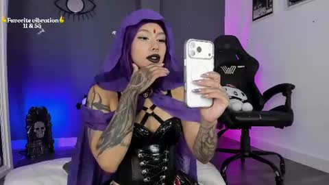 Raven Witch online show from 06.20.26