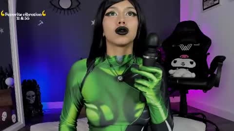 Raven Witch online show from 07.31.26