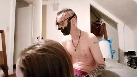 Snapshot of raver8142 chatting on 12.10.24 Raver online show from 12.10.24