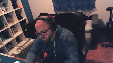 ravingr3d3 online show from 03.05.25