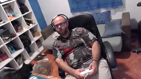 ravingr3d3 online show from 09.23.25