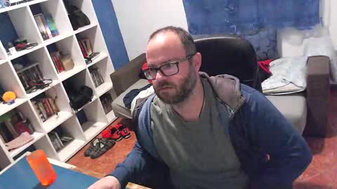 ravingr3d3 online show from 11.26.25