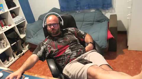 ravingr3d3 online show from 04.20.26