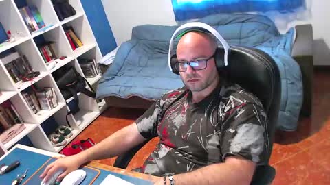 ravingr3d3 online show from 04.29.26