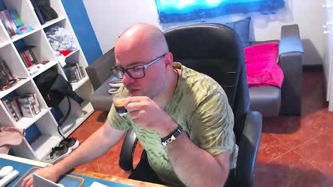 ravingr3d3 online show from 05.21.26