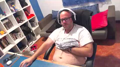 ravingr3d3 online show from 06.18.26