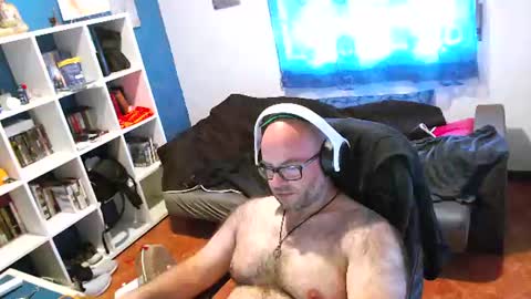 Snapshot of ravingr3d3 chatting on 06.19.26 ravingr3d3 online show from 06.19.26