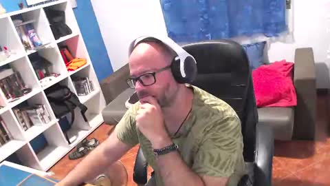 Snapshot of ravingr3d3 chatting on 06.28.26 ravingr3d3 online show from 06.28.26