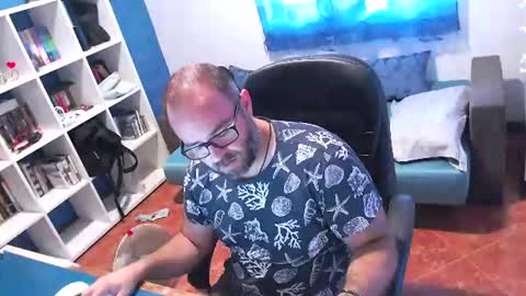 Snapshot of ravingr3d3 chatting on 07.17.26 ravingr3d3 online show from 07.17.26