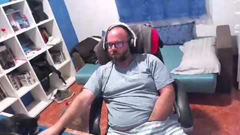 Snapshot of ravingr3d3 chatting on 07.20.26 ravingr3d3 online show from 07.20.26