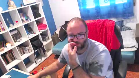 Snapshot of ravingr3d3 chatting on 07.23.26 ravingr3d3 online show from 07.23.26