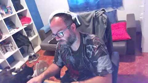 Snapshot of ravingr3d3 chatting on 07.29.26 ravingr3d3 online show from 07.29.26