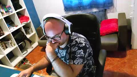 Snapshot of ravingr3d3 chatting on 07.31.26 ravingr3d3 online show from 07.31.26