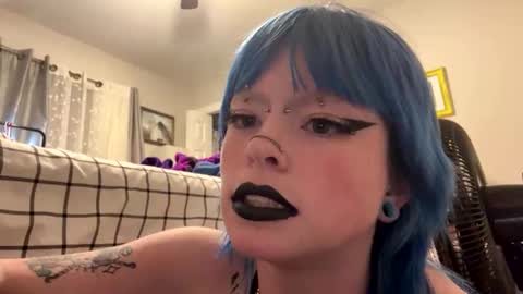 Ravynn 3 online show from 11.19.25