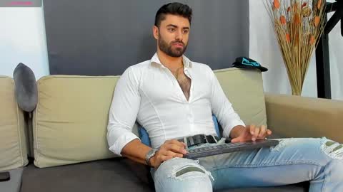 Adam online show from 12.02.24