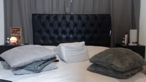 Snapshot of ray_weed chatting on 12.29.24 Ray online show from 12.29.24