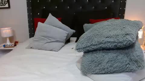 Snapshot of ray_weed chatting on 01.08.25 Ray online show from 01.08.25