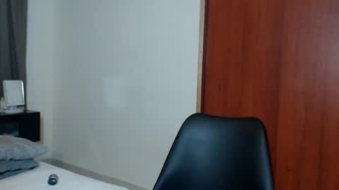 Snapshot of ray_weed chatting on 02.05.25 Ray online show from 02.05.25