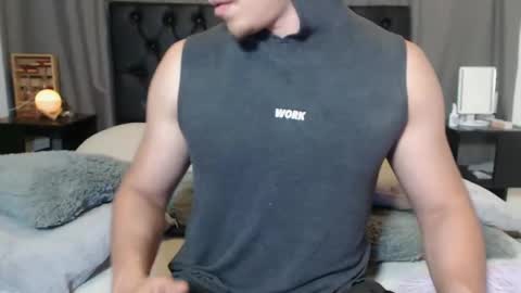 Snapshot of ray_weed chatting on 02.11.25 Ray online show from 02.11.25