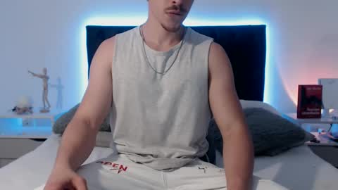 Snapshot of ray_weed chatting on 09.09.25 Ray online show from 09.09.25