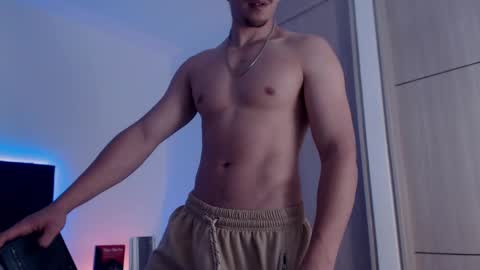 Snapshot of ray_weed chatting on 09.18.25 Ray online show from 09.18.25