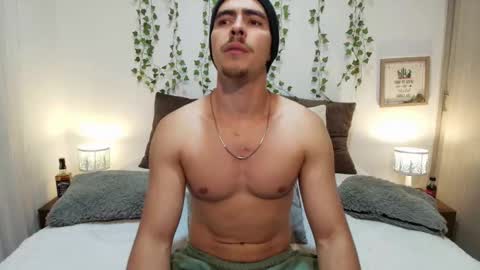 Snapshot of ray_weed chatting on 09.22.25 Ray online show from 09.22.25