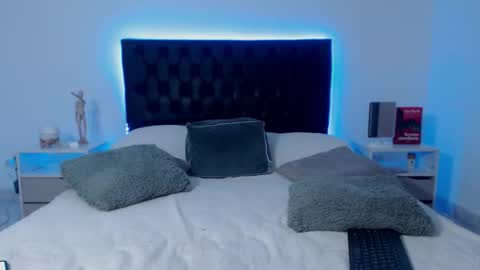 Snapshot of ray_weed chatting on 12.14.25 Ray online show from 12.14.25