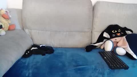 Ray  online show from 10.05.25