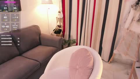 Snapshot of raychell_black chatting on 10.26.25 Raychell Black online show from 10.26.25