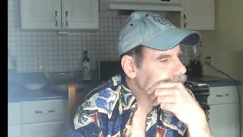 Snapshot of raylene4u2 chatting on 06.12.26 Ray online show from 06.12.26