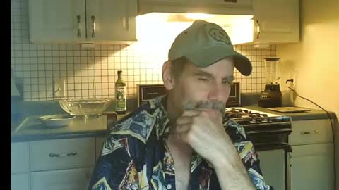Snapshot of raylene4u2 chatting on 06.14.26 Ray online show from 06.14.26