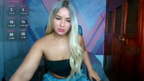 Snapshot of raylin_escobar chatting on 07.17.26 raylin_escobar online show from 07.17.26