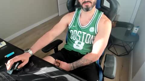 Snapshot of raysexparty chatting on 04.30.26 raysexparty online show from 04.30.26