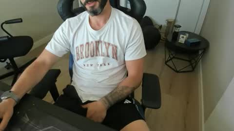 Snapshot of raysexparty chatting on 05.16.26 raysexparty online show from 05.16.26