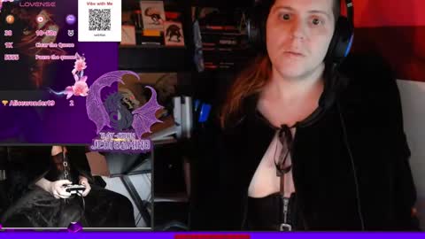 Snapshot of raysuon chatting on 01.03.25 Rae-Suon online show from 01.03.25