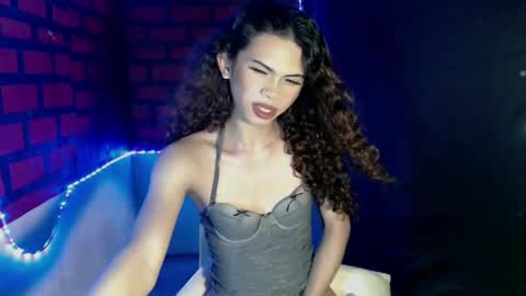 Snapshot of raze_fuckzx chatting on 12.14.24 cindy online show from 12.14.24