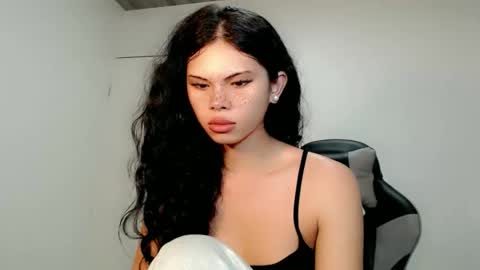 Snapshot of raze_fuckzx chatting on 11.29.25 cindy online show from 11.29.25