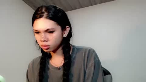 Snapshot of raze_fuckzx chatting on 01.18.26 cindy online show from 01.18.26