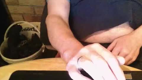 Snapshot of rdrew chatting on 11.14.25 rdrew online show from 11.14.25