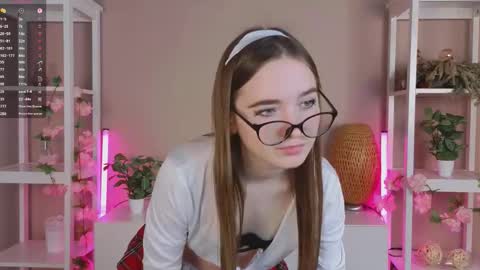 Snapshot of reaganprigg chatting on 12.02.25 Sandy online show from 12.02.25