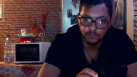 Snapshot of real_coupl3 chatting on 05.19.26 real_coupl3 online show from 05.19.26