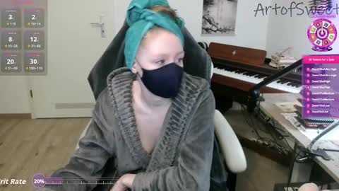 Snapshot of realartofslut chatting on 10.11.25 realartofslut online show from 10.11.25