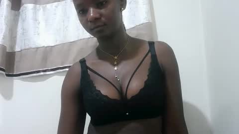 Snapshot of realqueen_ chatting on 10.14.25 queen online show from 10.14.25