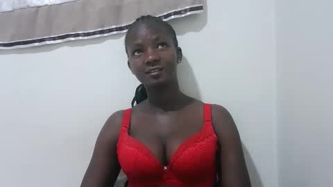 Snapshot of realqueen_ chatting on 10.17.25 queen online show from 10.17.25