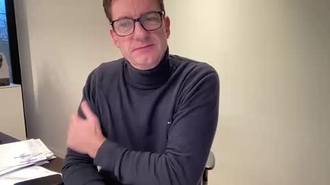 Snapshot of realstuff_ chatting on 12.06.24 realstuff_ online show from 12.06.24